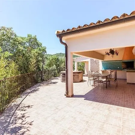La Beloutiere Apartment *