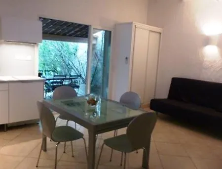 La Beloutiere Apartment *